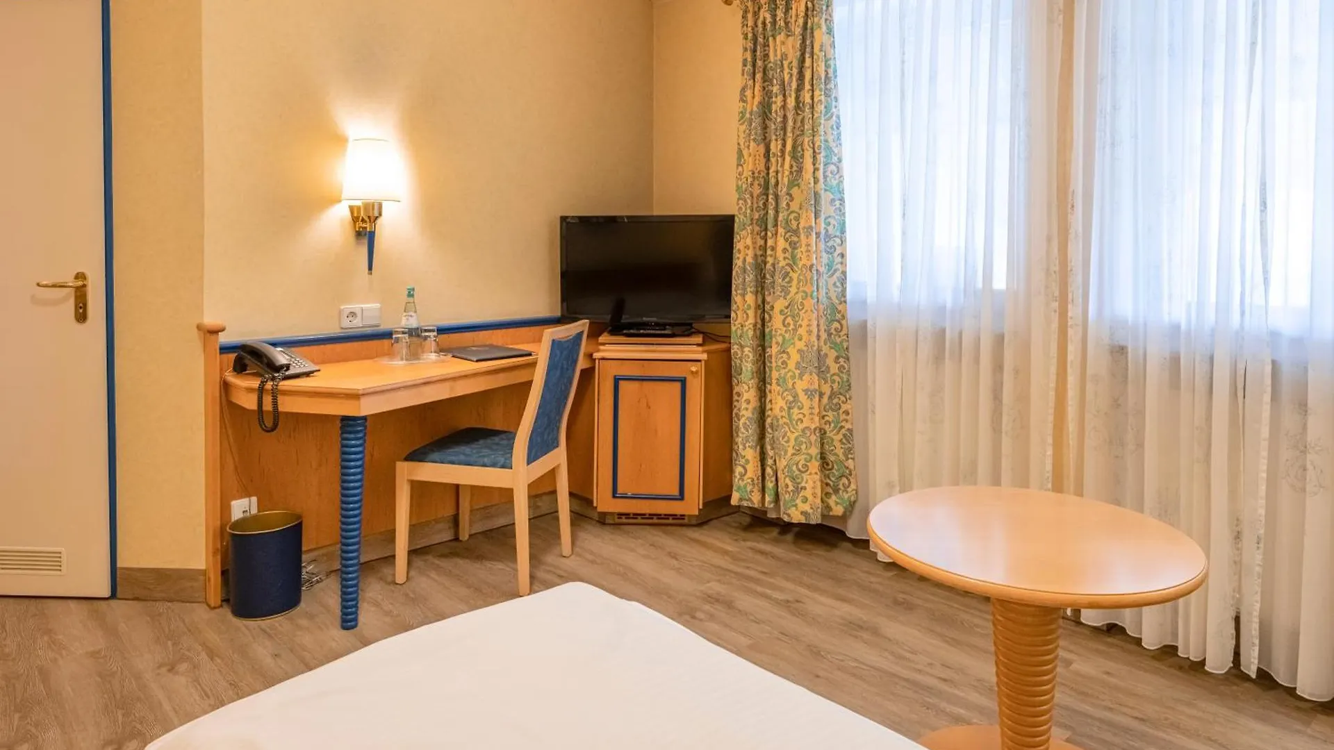 ***  Hotel Neuwirt Sauerlach Niemcy