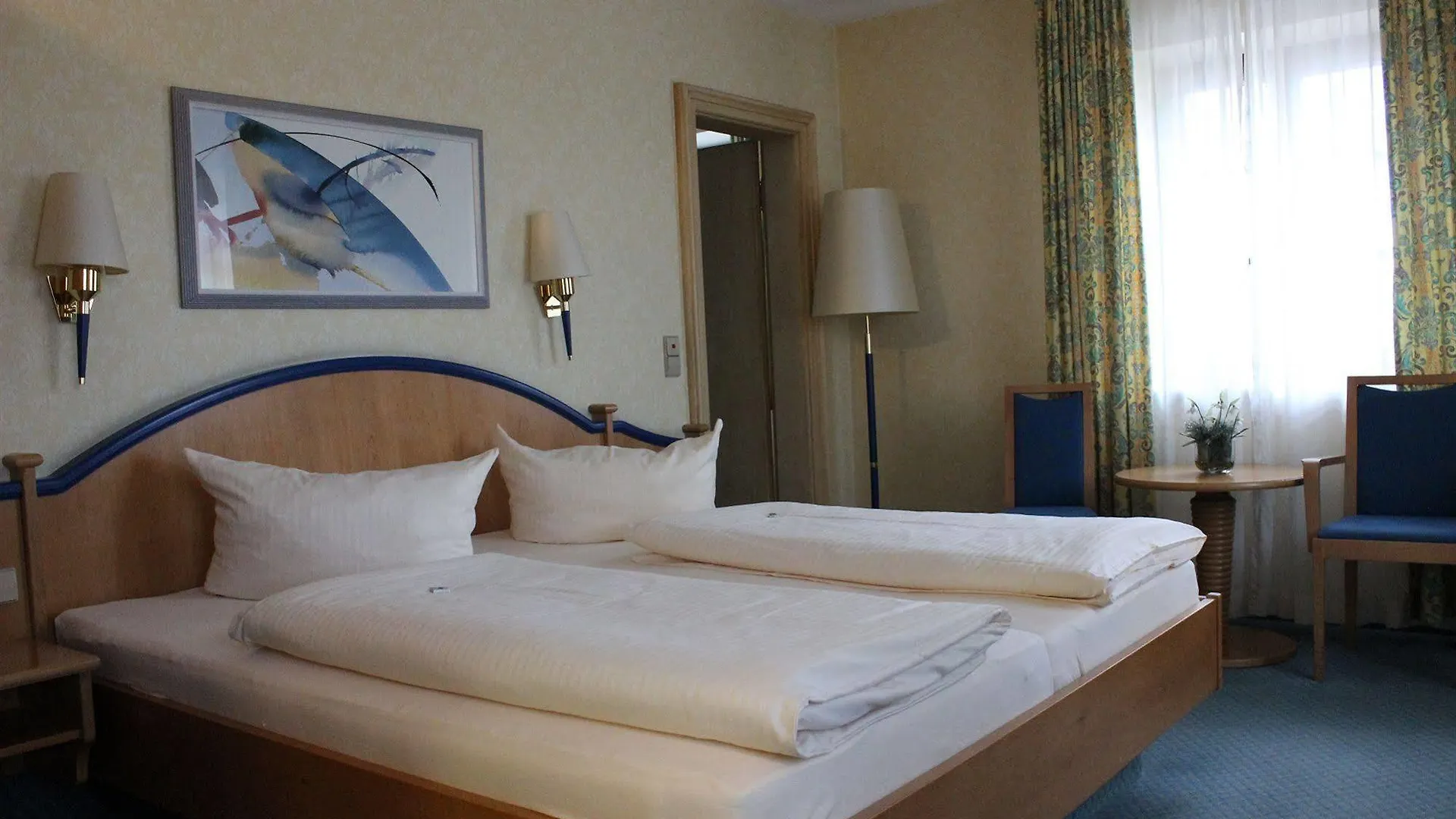 Hotel Neuwirt Sauerlach 3*,
